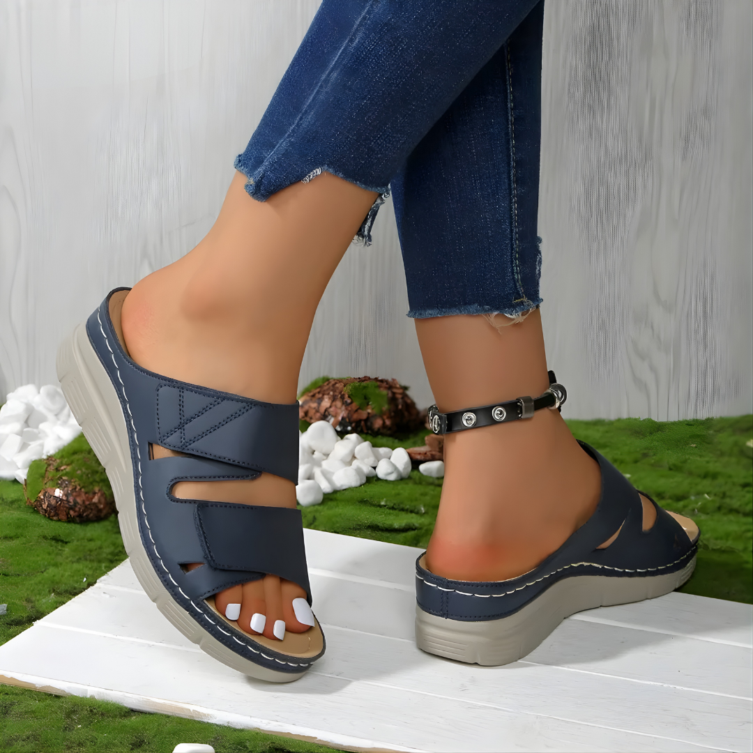彩花 | コンフォートダブルストラップサンダル